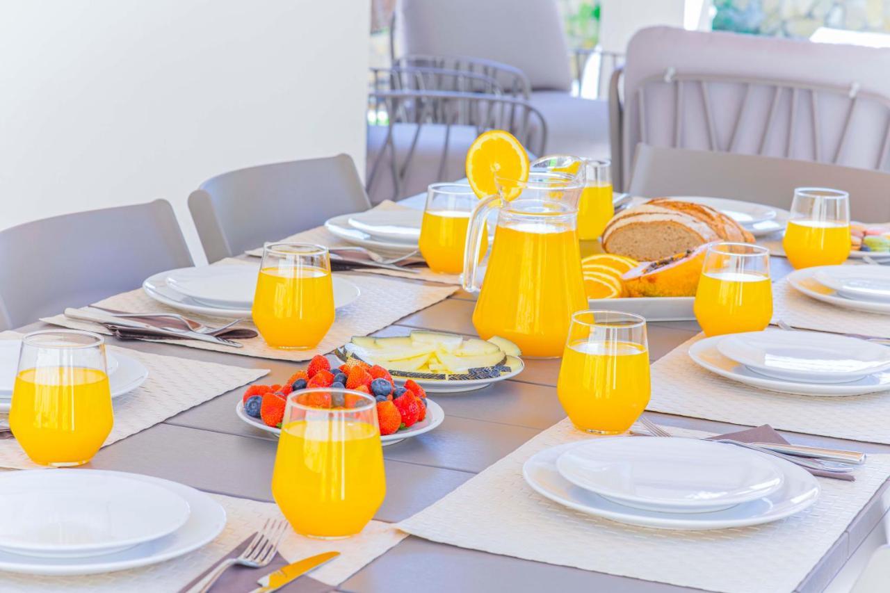 Villa Alcanada Sunrise Alcudia  Bagian luar foto